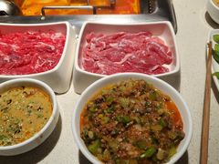 -海底捞火锅鲜切牛肉主题店(长寿路店)