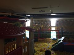 -盛彼得温泉度假酒店