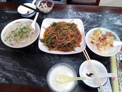 -村花杏荔枝湾艇仔粥