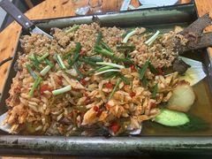 -宏兴烤鱼山庄(宣恩总店)