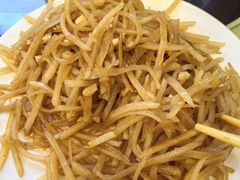 -明月食府(二区干二路店)