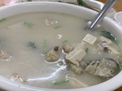鱼头豆腐汤-顺发饭店