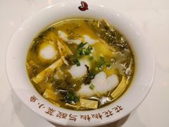 -渝是乎酸菜鱼·川渝小炒(新世界百货望京店)