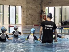 -鹏湃星少儿游泳运动中心(西溪店)