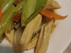 芹菜拌腐竹-韩师傅老大同刀削面(北苑路店)
