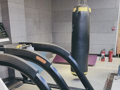 -开阳里游泳健身