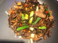 蘑菇-桂花里·衢州菜·精酿餐吧(未来科技城万达广场店)