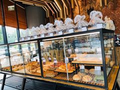 面包甜点陈列柜-原麦山丘(望京小街店)