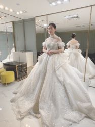 点击看大图 -GRACE KELLY婚纱与礼服(北京店)