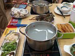 -杨老板·海鲜集市火锅·鲜切牛肉(中防万宝店)