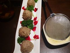 撒尿牛丸-捞神煲汤火锅(湖滨商业街店)