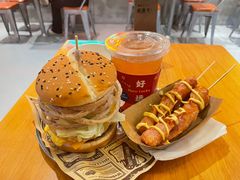 -牛纽塔·牛人堡(群众路店)