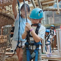 -PIPIKINGDOM皮皮王国欢乐号(欢乐海岸购物中心店)