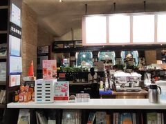 -钟书阁(松江泰晤士小镇店)