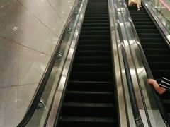 -红土地(地铁站)