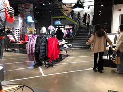 -NIKE武汉品牌体验店