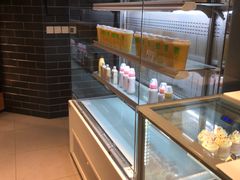面包甜点陈列柜-格瑞思动物奶油生日蛋糕(圆融店)