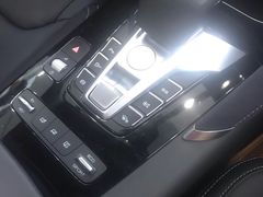 -上海华裕比亚迪4S店