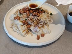 红葱头芝麻捞石磨肠粉-汤臣·空中餐厅·严选粤菜(石湾世博广场店)