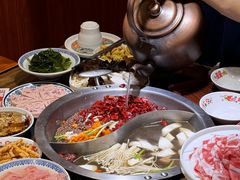 -沸炉重庆老火锅(军事博物馆店)