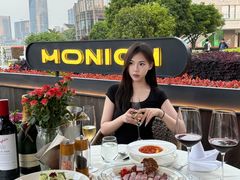 -MONICH牛排融合餐厅(和义大道购物中心店)