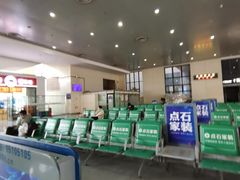 -岳阳东站
