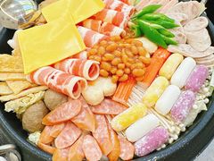 -豚妈妈汤饭·部队锅(南京东路店)
