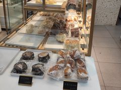 面包甜点陈列柜-美事客·面包·蛋糕·甜品(CBD店)