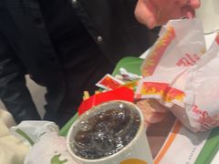 -麦当劳(上海虹桥站30B检票口楼上)