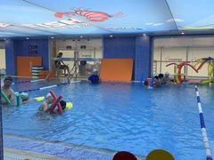 -戊辰亲子游泳俱乐部