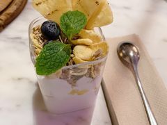 椰林烤菠萝谷物椰酸奶-The Rug Cafe(王府中环店)