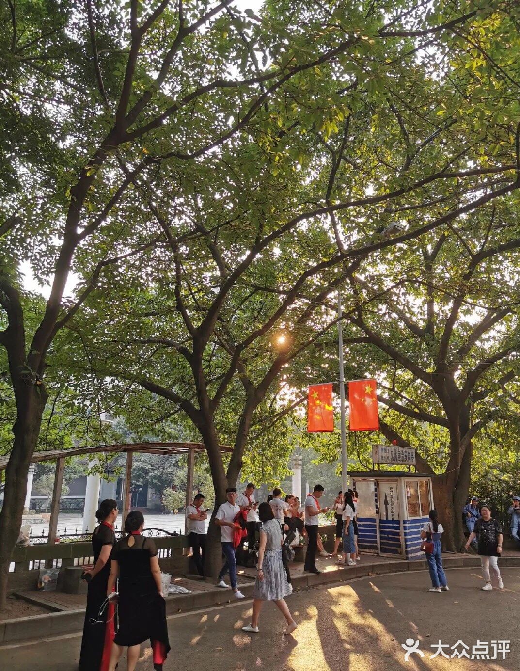 重庆文化宫大剧院打卡攻略