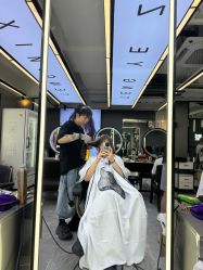 -藤野造型烫发染发