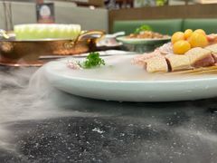 -得意咚瓜·顺德鱼生·冬瓜火锅(深圳首店)