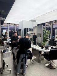 -菲·木田moontin造型salon