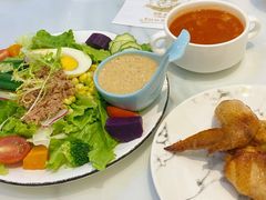 -丽莎沙拉轻食餐厅(国贸店)