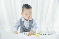 -亲亲宝贝艾尔莎亲子摄影会馆(中华路店)