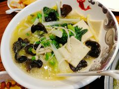 -渝是乎川渝小炒(新世界百货望京店)