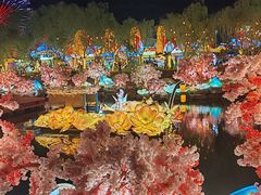 -淄博花灯齐彩城