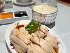 招牌海南鸡四分之一-芽笼芽笼新加坡餐厅(环球港店)