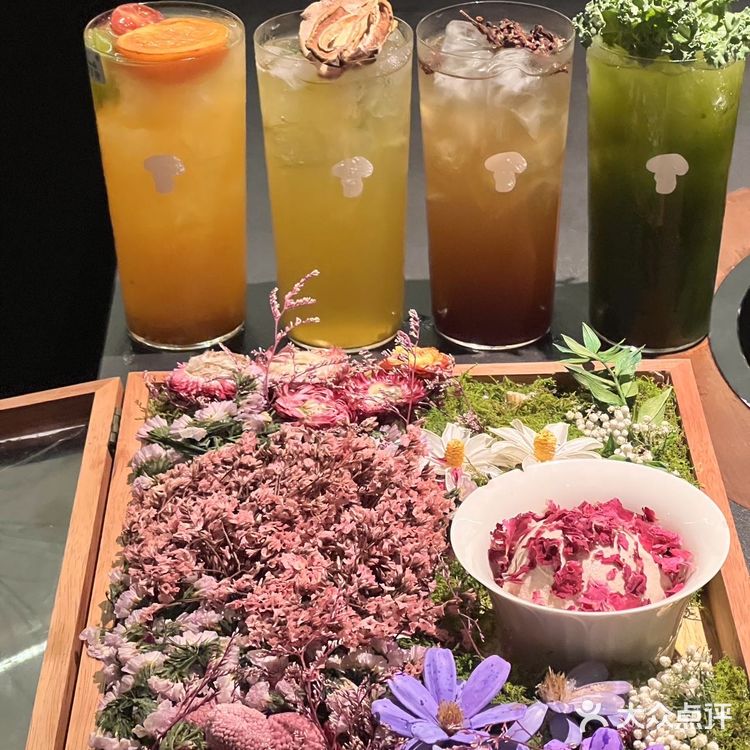 在广州。。。满是春天的火锅。。。