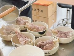 -周震馄饨