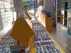 -诺柯视眼镜-蔡司依视路官方工厂店(淞南一店)