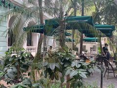 -星巴克臻选(广州沙面店)