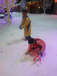-圣名游乐城冰雪大世界