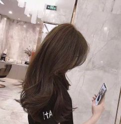 -AYO SALON