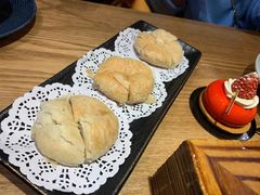 现烤鲜花饼-麦麦山云南菜(复地活力城店)