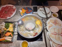 -丽江龙继斑鱼庄(罗宾森购物广场店)
