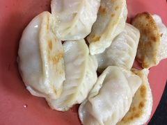 鍋貼-饺子站(沙梨头店)