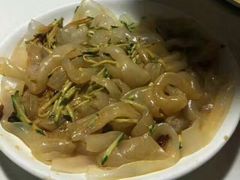 东北大拉皮-屯老二农家铁锅炖·行业领军者(梅江店)